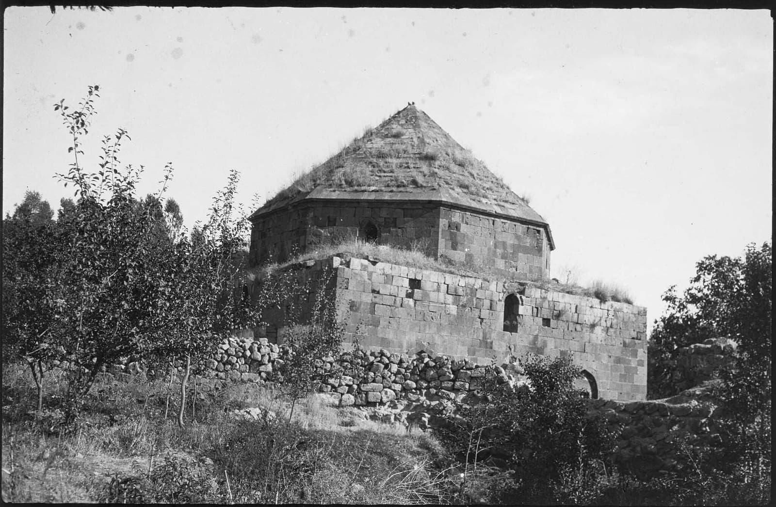 Kadı Mahmut Camii