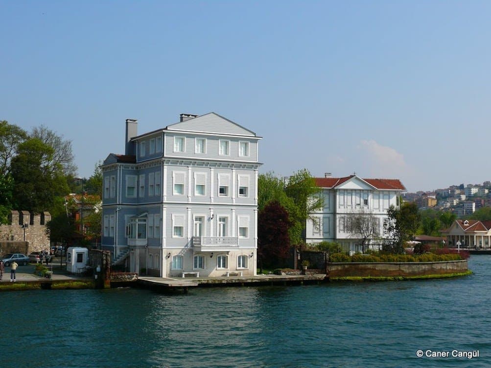 Komodor Remzi Bey Yalısı