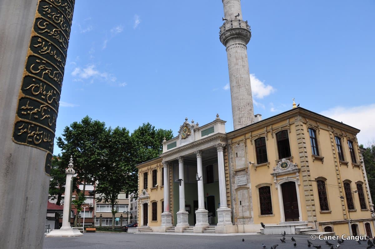 Teşvikiye Camii