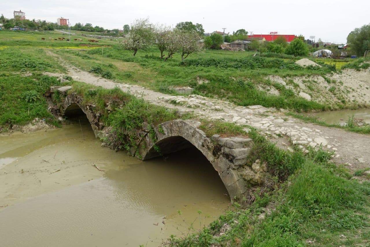 Roma Köprüsü, Haraççı