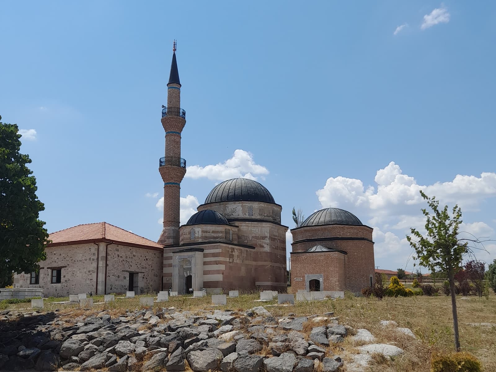 Şeyh Şücaüddin Türbesi