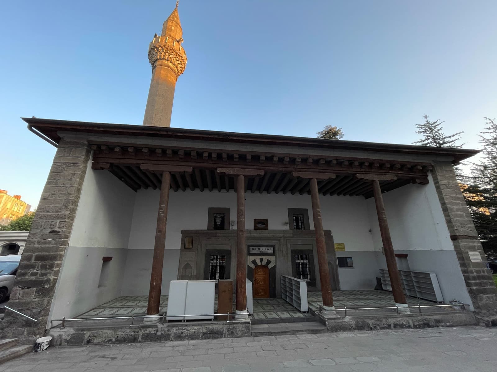 Yanıkoğlu Camii