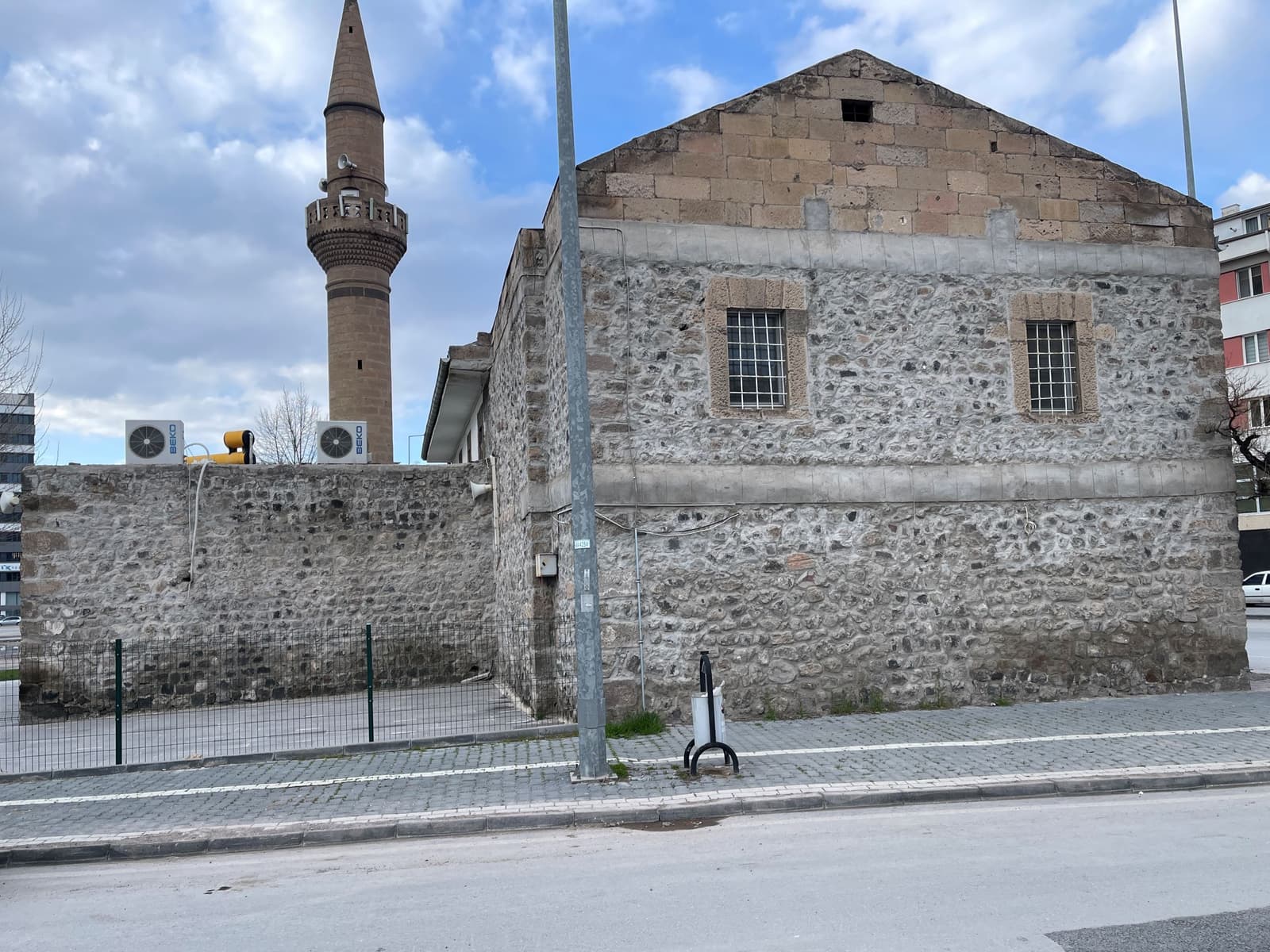 Hacı Veled Camii