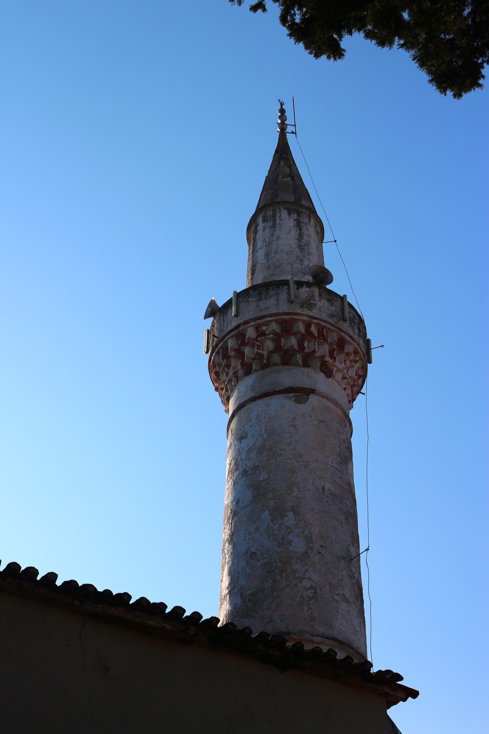 Fadıloğlu Camii