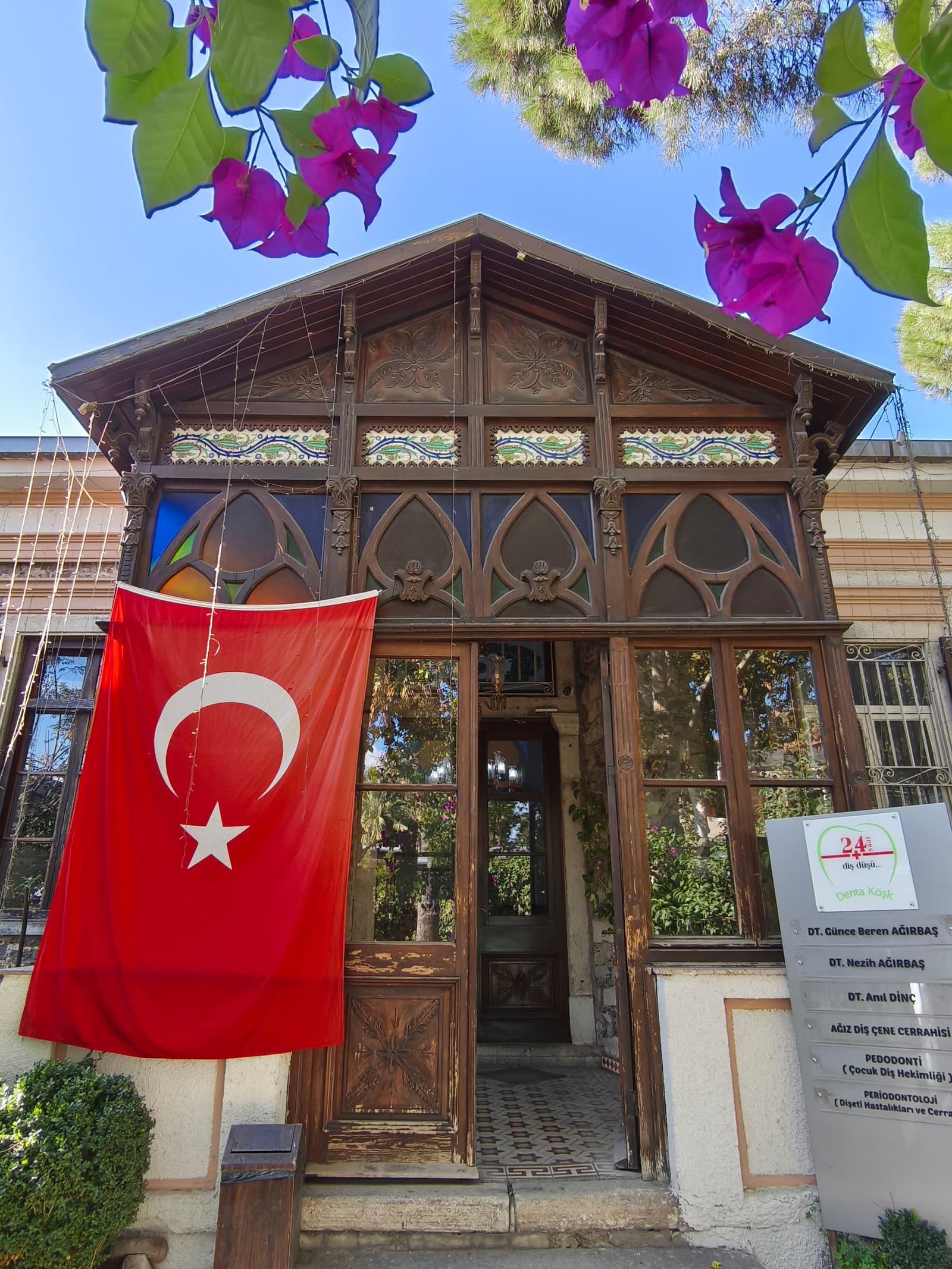 Michel Topuz Köşkü