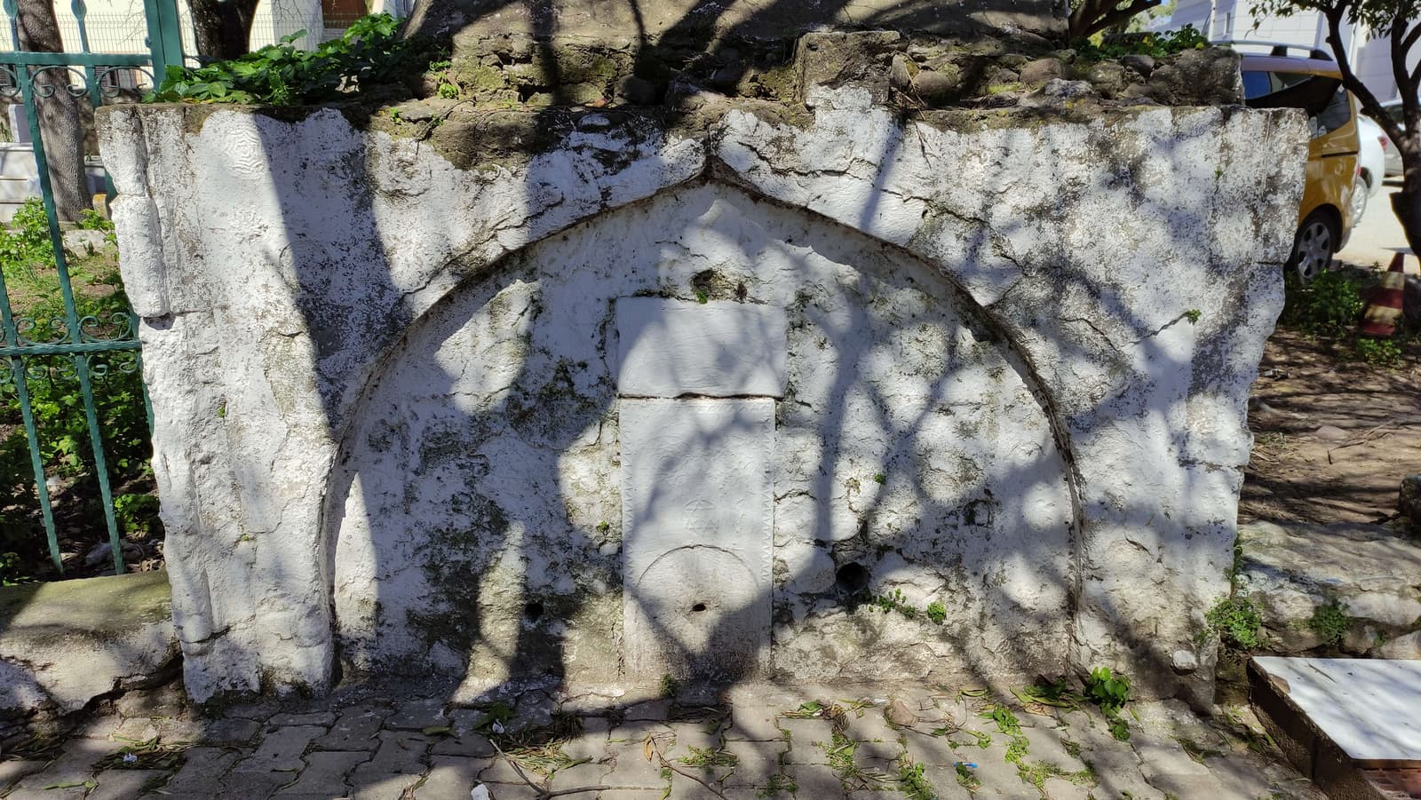 Müsgebi Mezarlık Çeşmesi