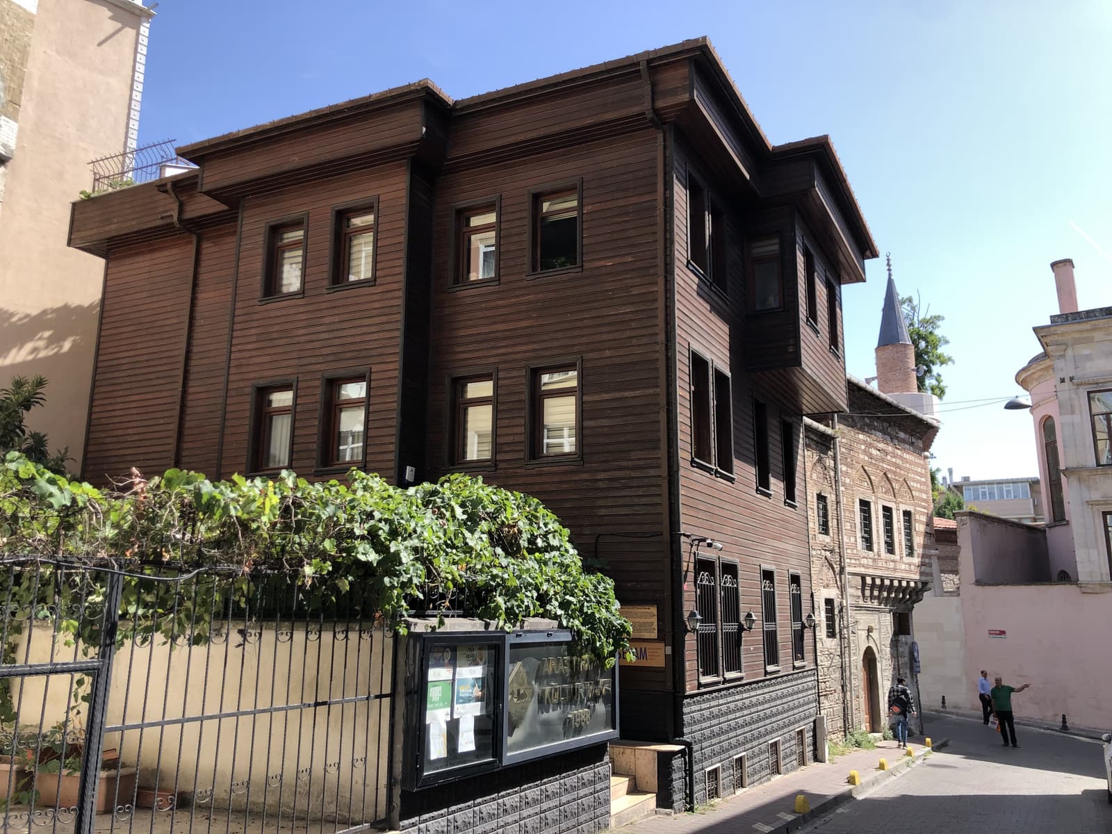 Hattat Bakkal Hacı Arif Efendi Konağı