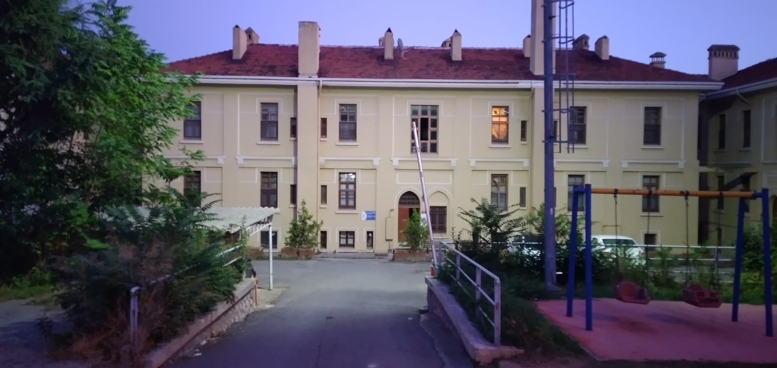 Haydar Paşa Garı Behiç Bey Lojmanları