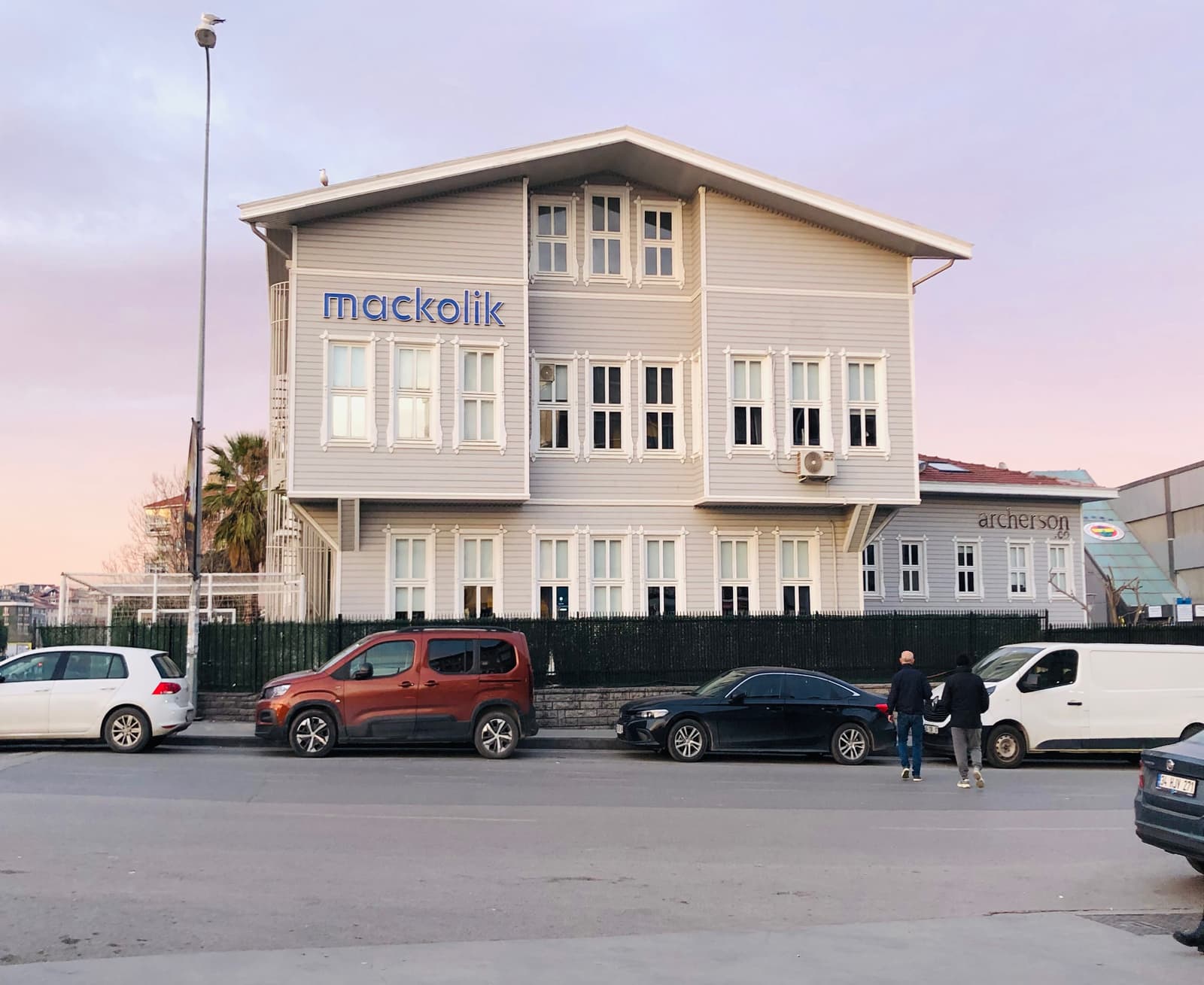 Şefik Bey Konağı