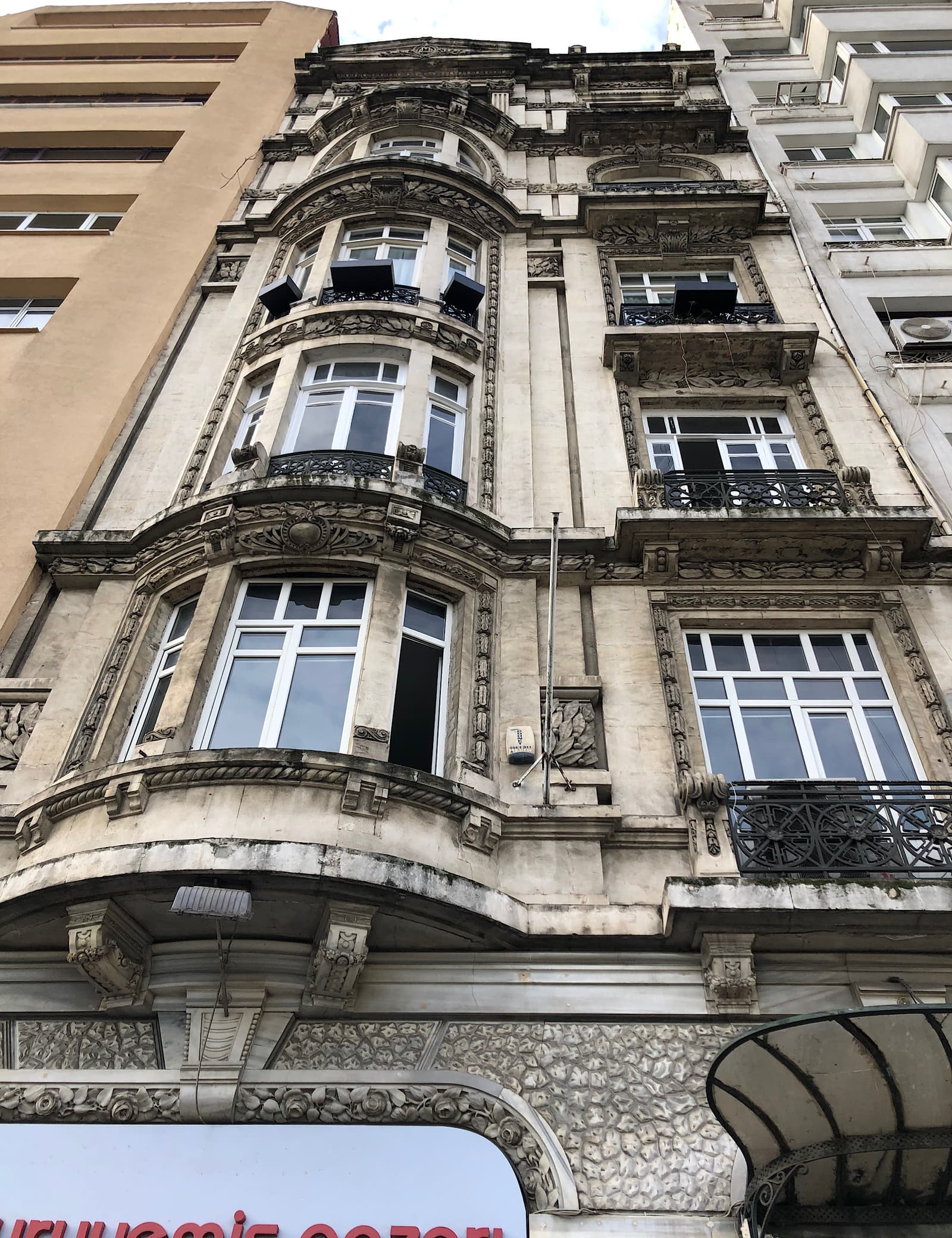 Belvü Apartmanı
