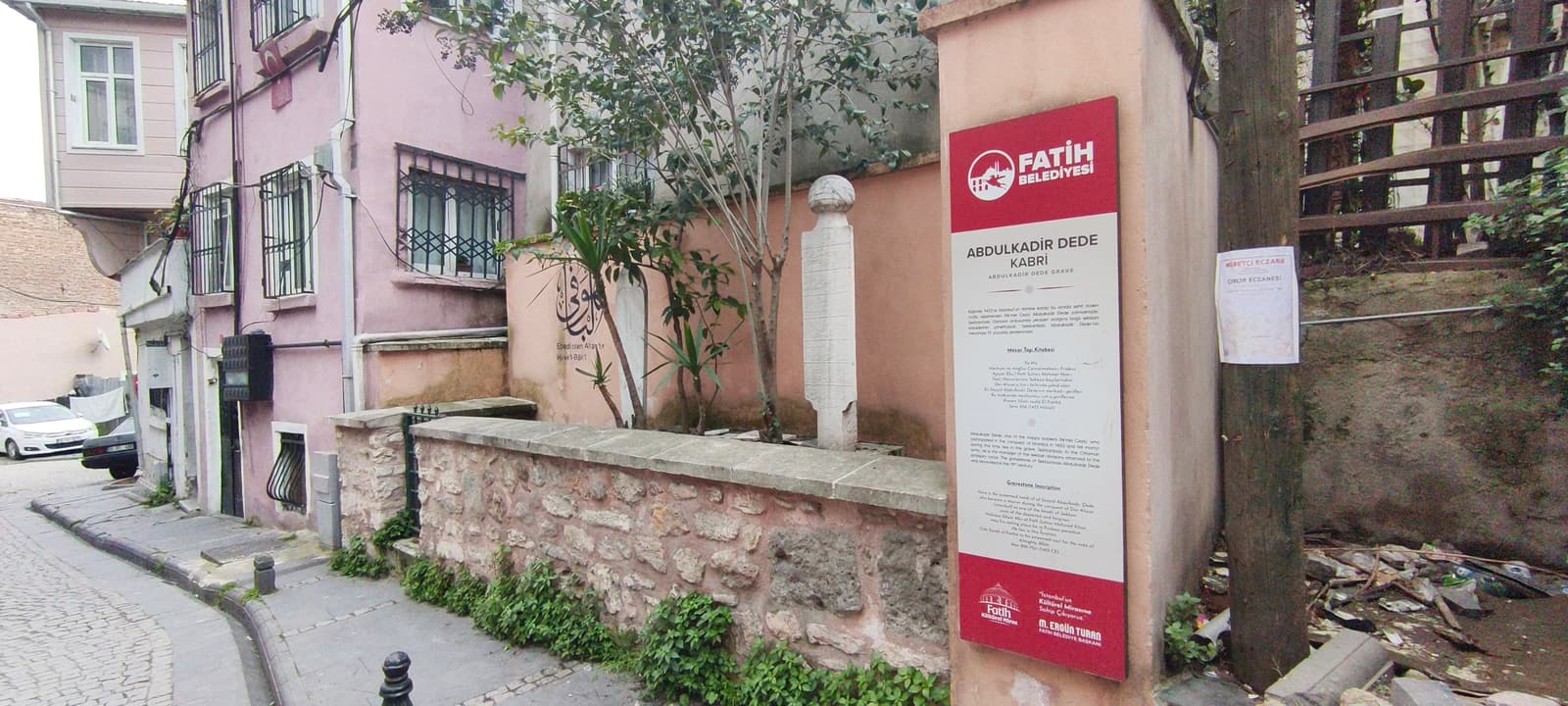 Abdülkadir Dede Kabri