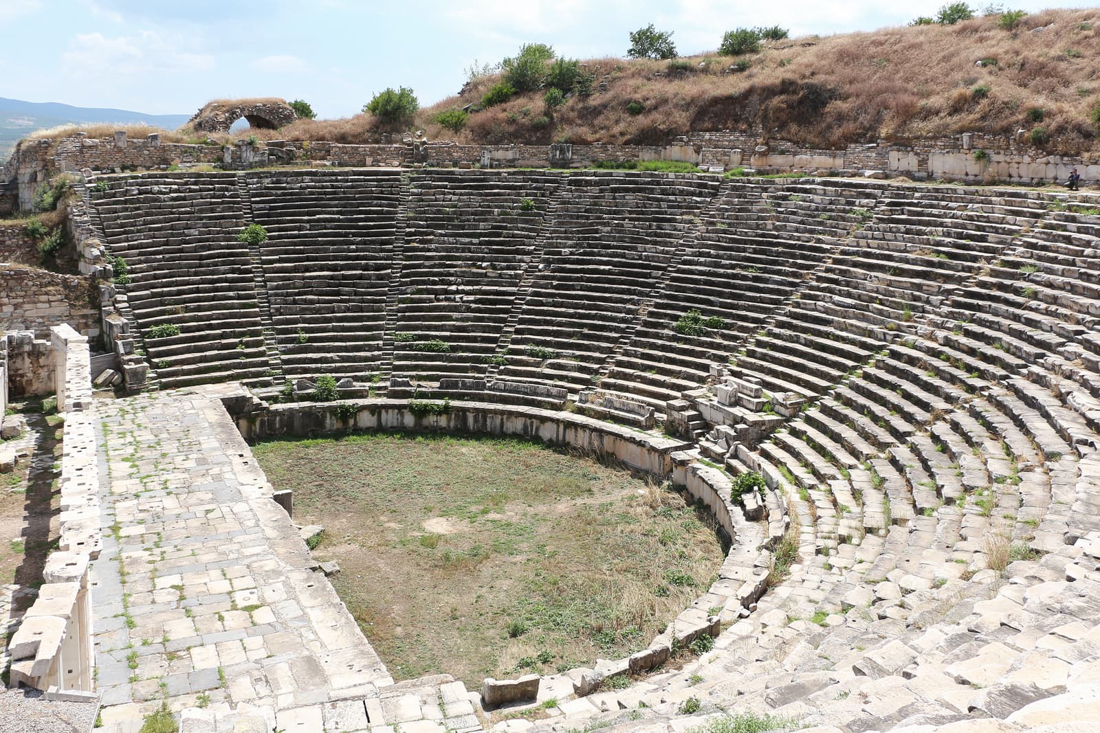 fr: Théâtre d'Aphrodisias
