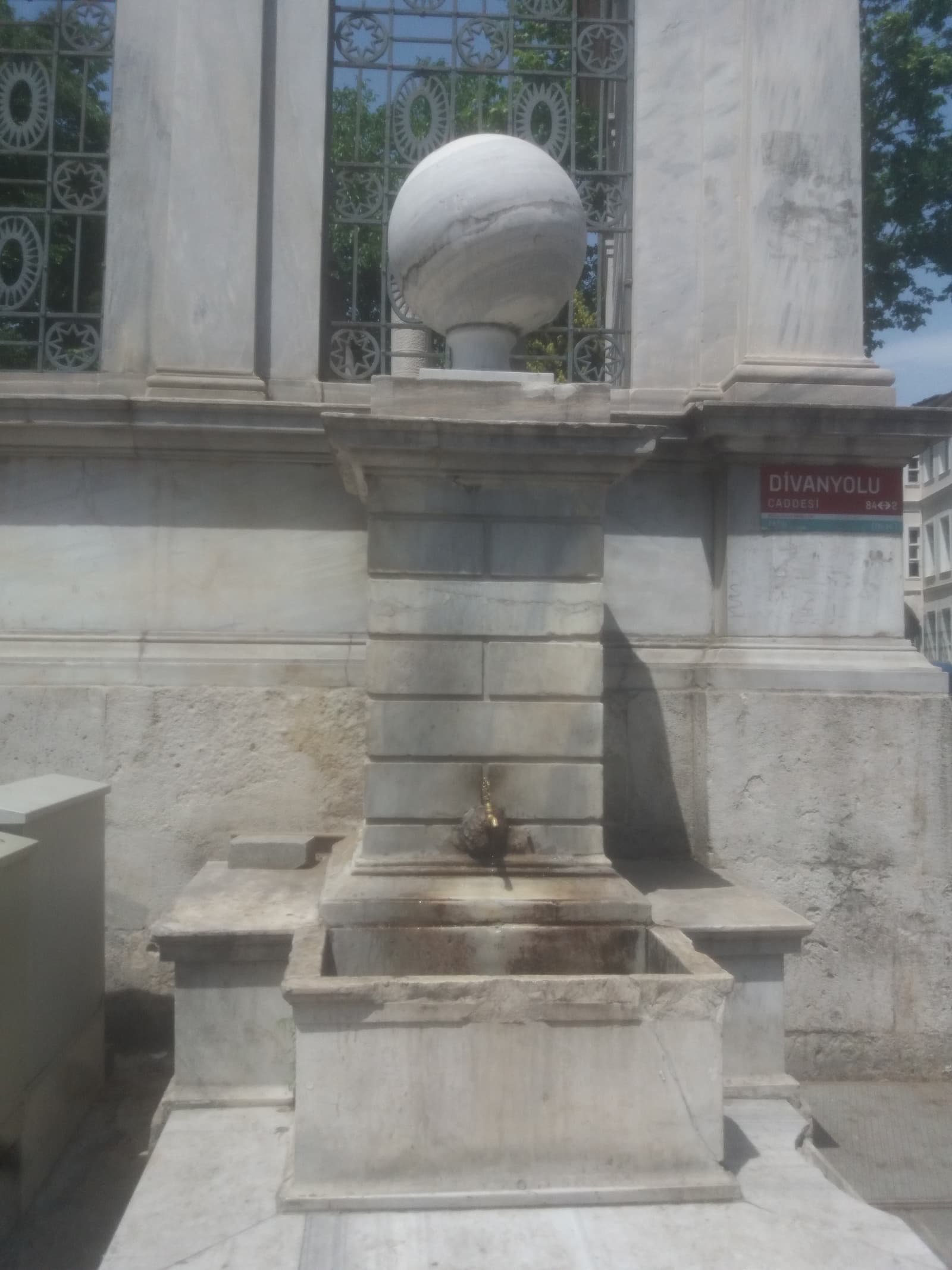 Divanyolu Çeşmesi