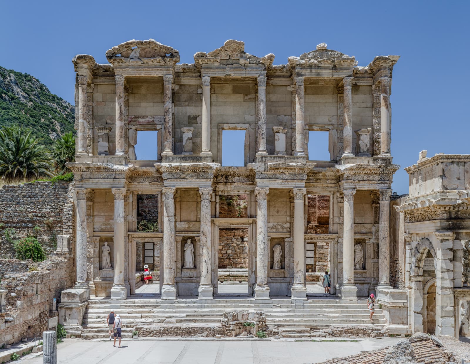 Celsus Kütüphanesi