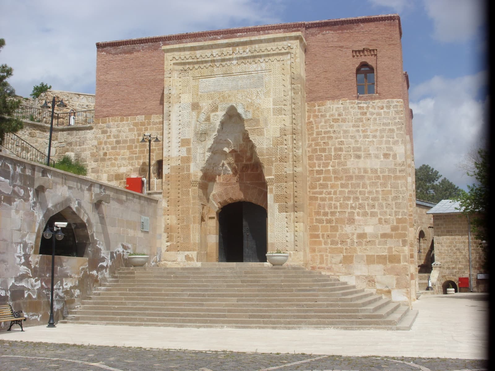 Ashâb-ı Kehf Külliyesi