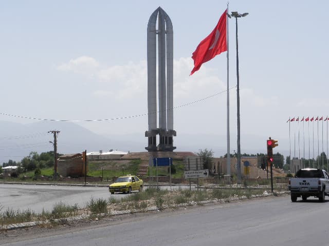 Ermeniler Tarafından Katledilen Şehit Türkler Anıt ve Müzesi