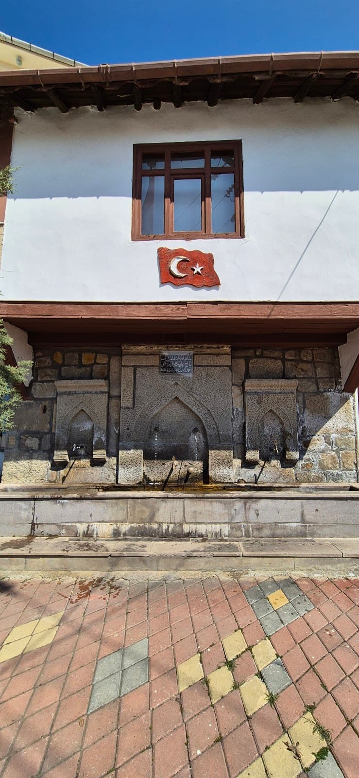 Çatlakdere Hacı Ali Çeşmesi