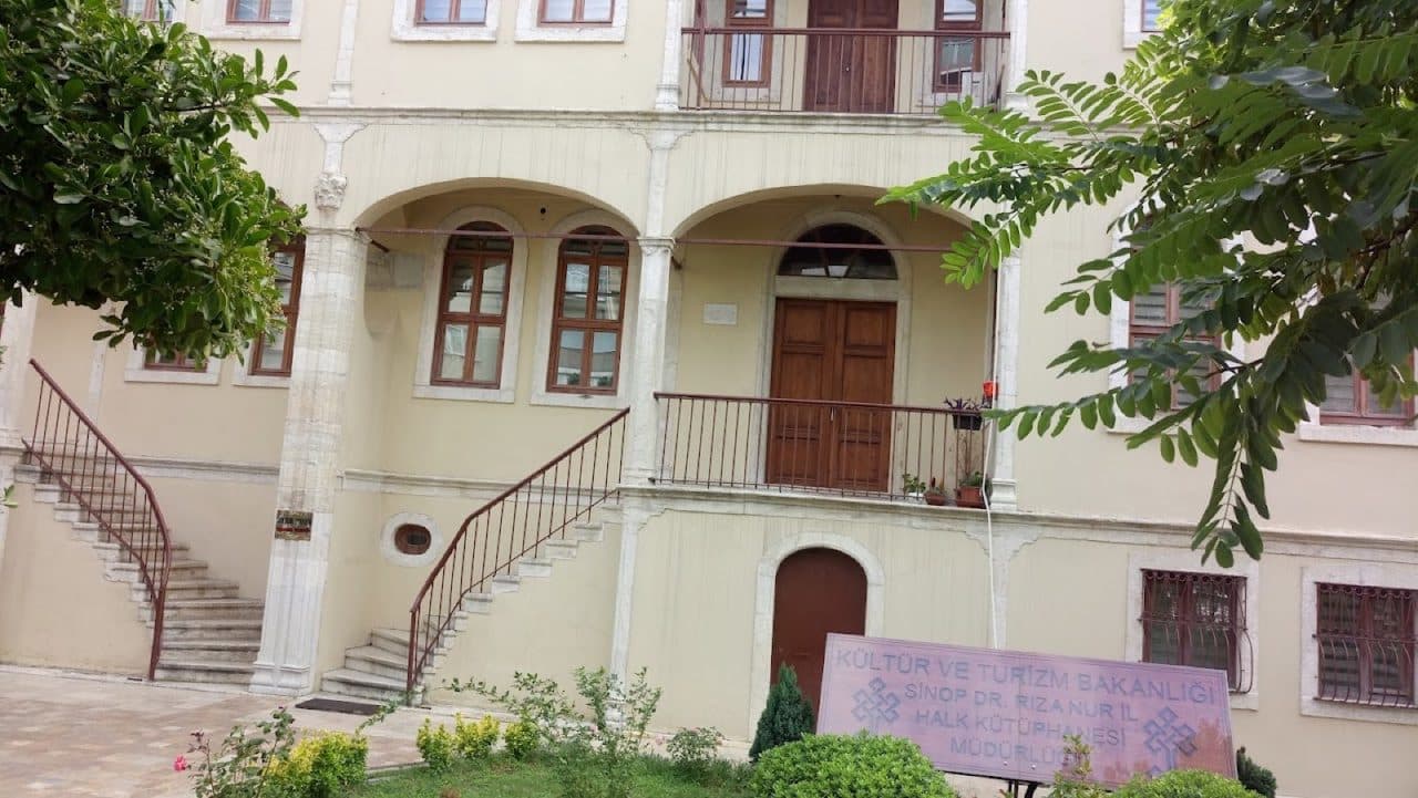 Dr. Rıza Nur İl Halk Kütüphanesi, Sinop