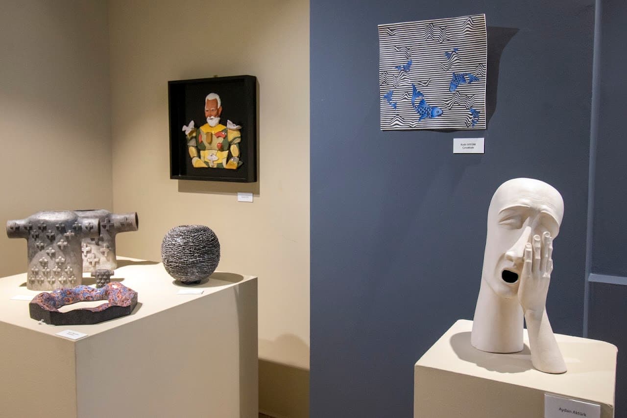 Mehmet Tüzüm Kızılcan Sanat Galerisi