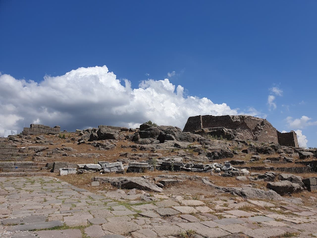 Pergamon X Tepe Tümülüsü