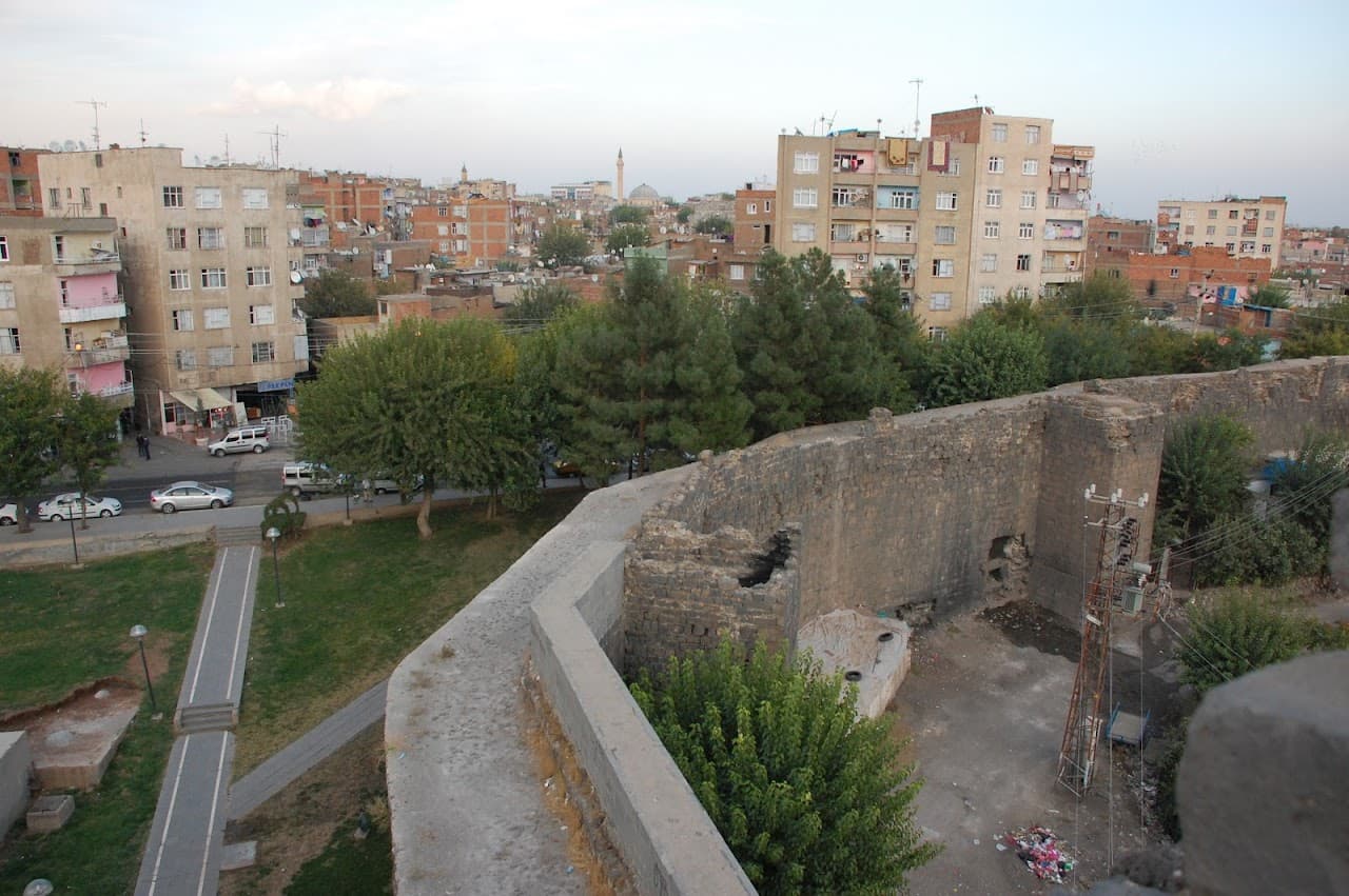 Büyük Selçuklu ve Melikşah Burçları