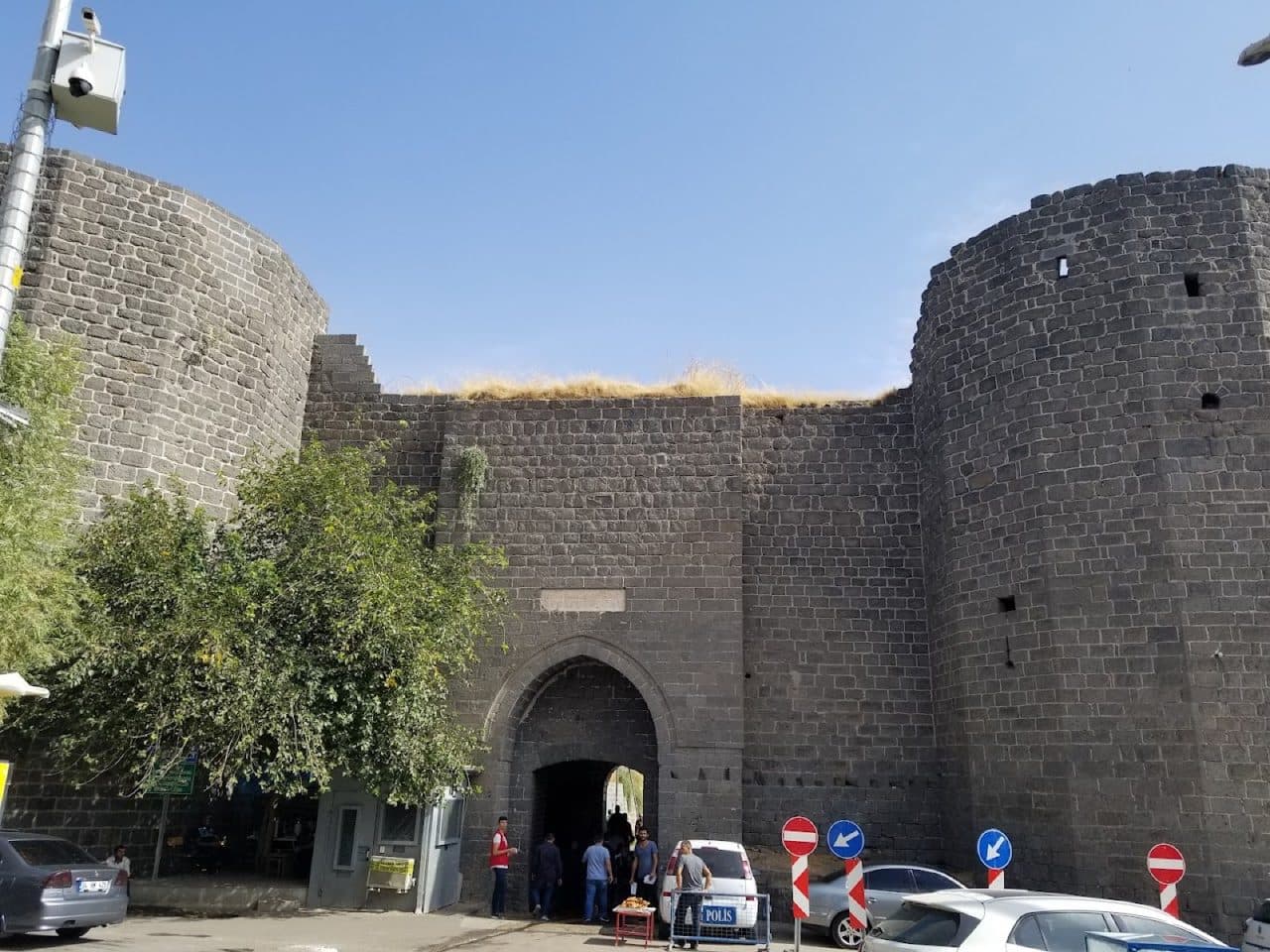 Saray Kapı (Diyarbakır)