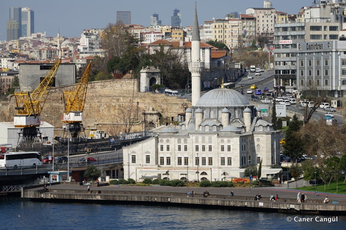 Sokullu Mehmet Paşa Camii, Azapkapı