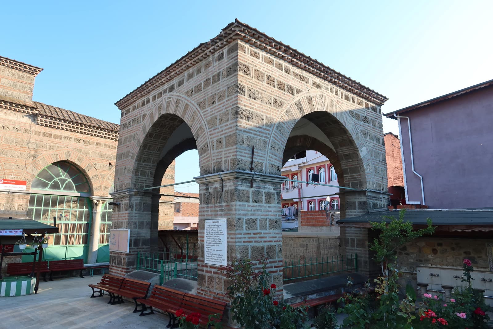 Yakup Çelebi Türbesi