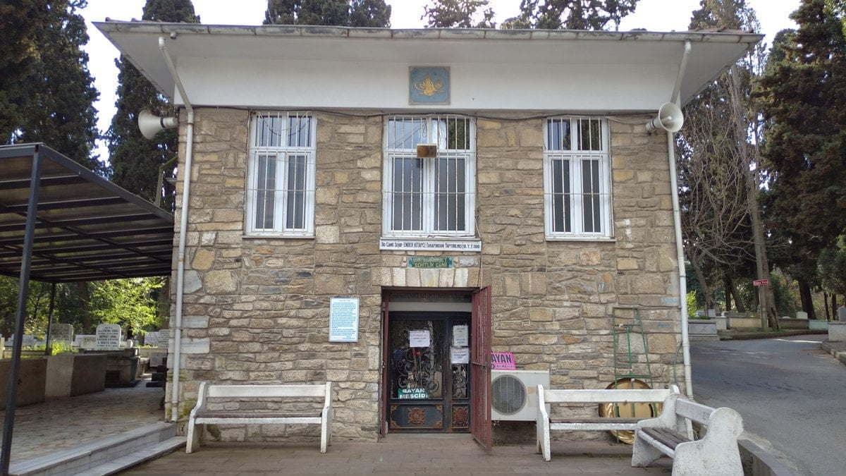 Şehitlik Camii