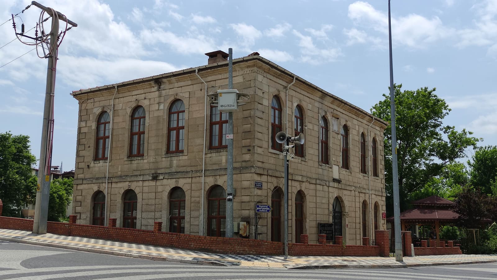 Ezine Eski Belediye Binası