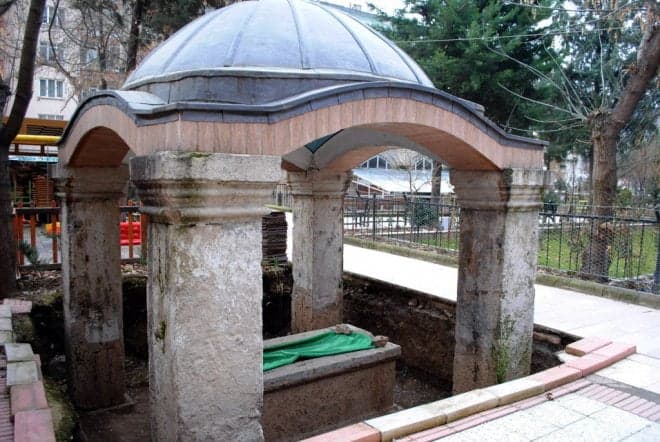 Kurtboğan Türbesi