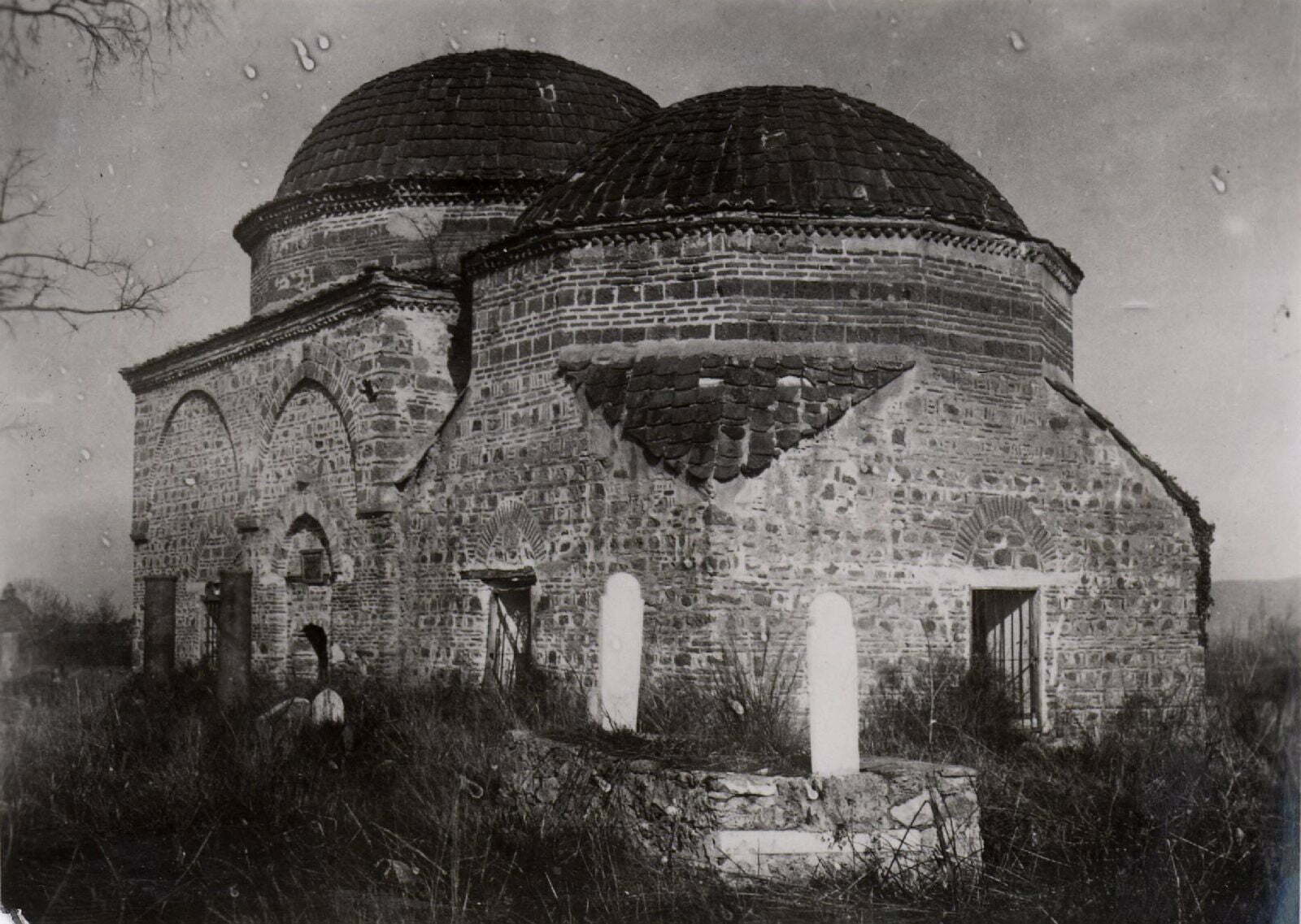 Çandarlı Kara Halil Hayrettin Paşa Türbesi