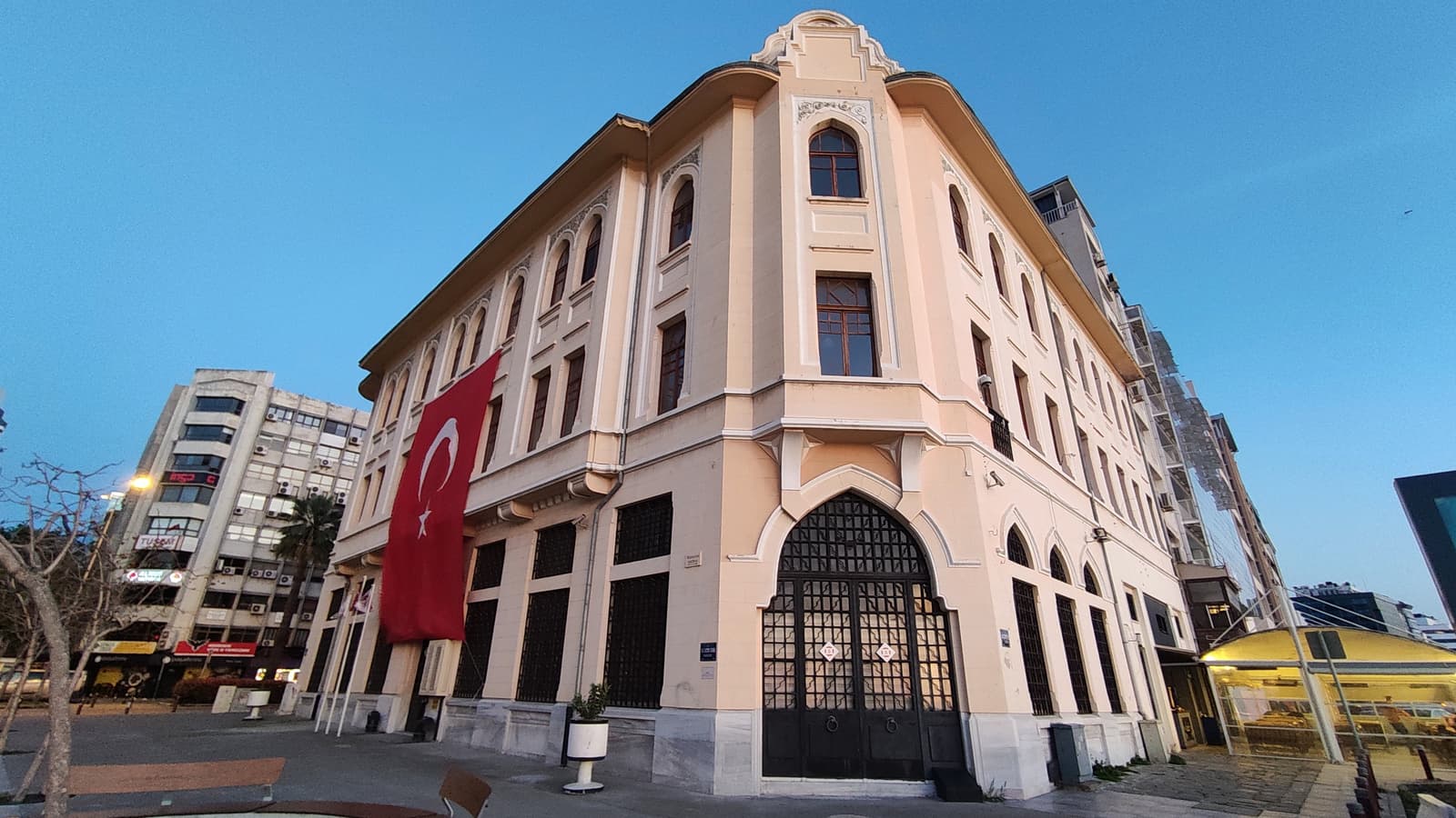 Türkiye Denizcilik İşletmeleri Binası, Konak