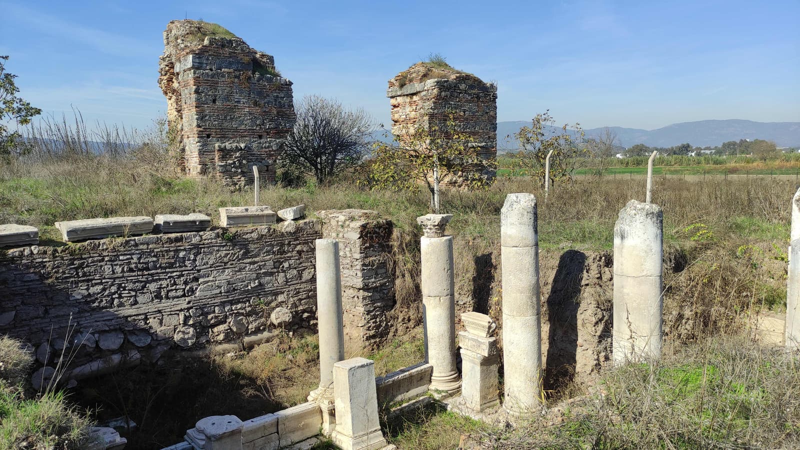 Magnesia Devlet Agorası ve Meclis Yapıları