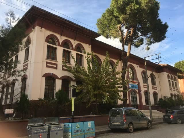 Karacabey Cumhuriyet İlkokulu