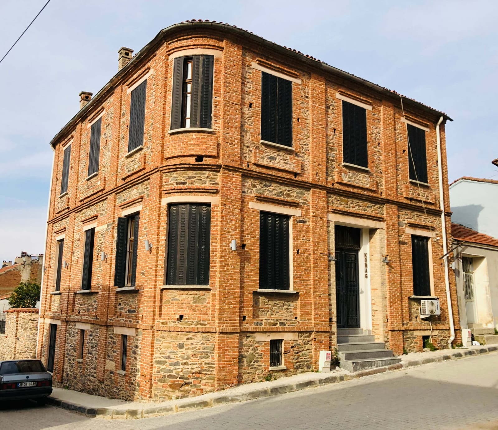 Kirazoğlu Konağı