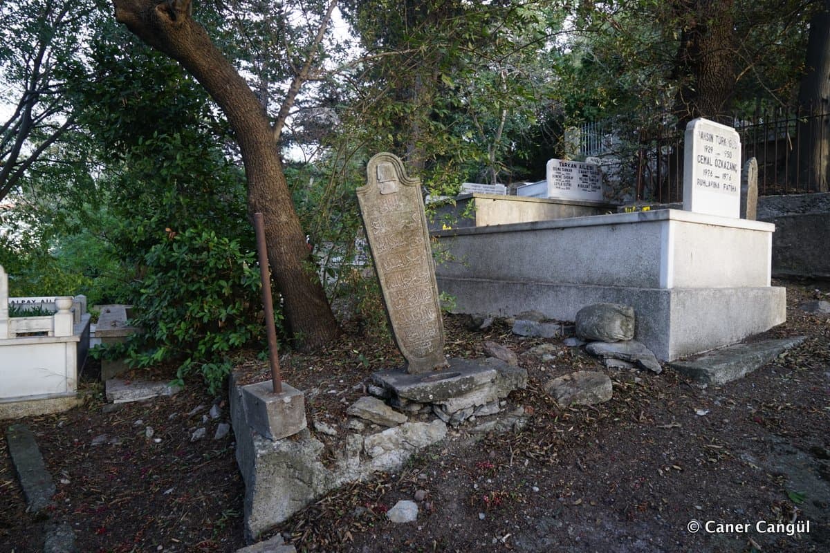 Nakkaştepe Mezarlığı