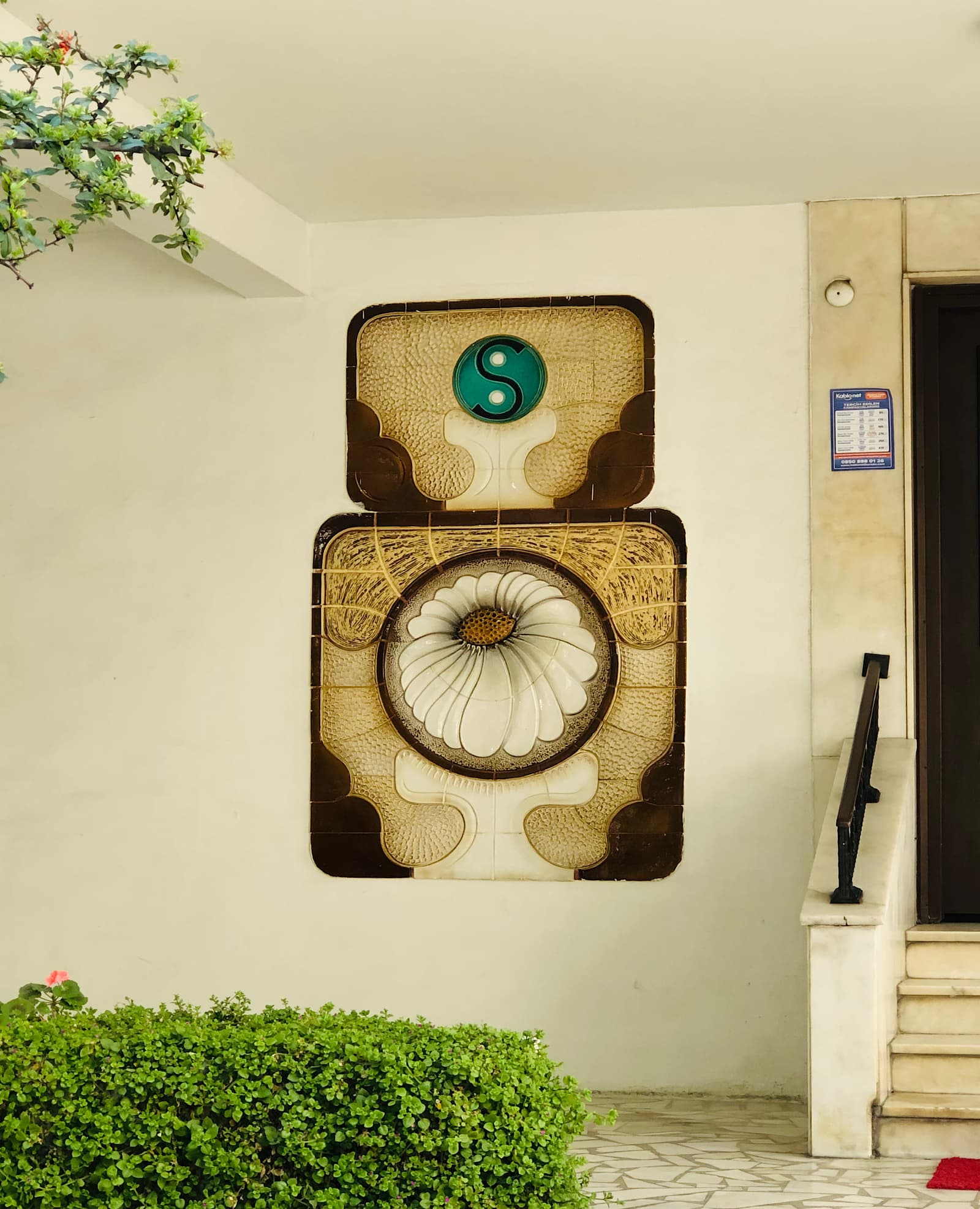 Murat Apartmanı Seramik Panosu