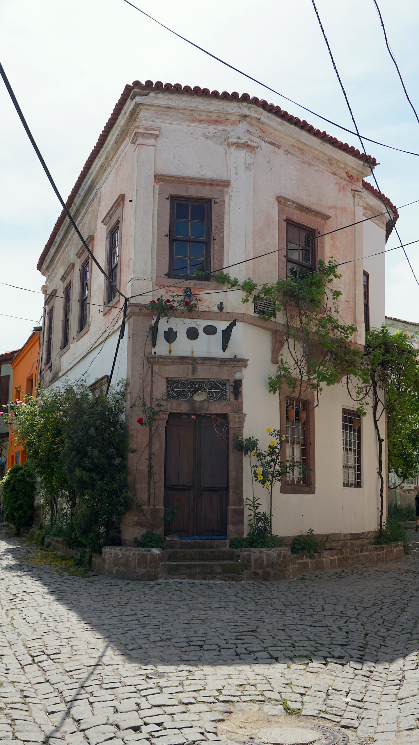 87 No'lu Sivil Yapı, Ayvalık