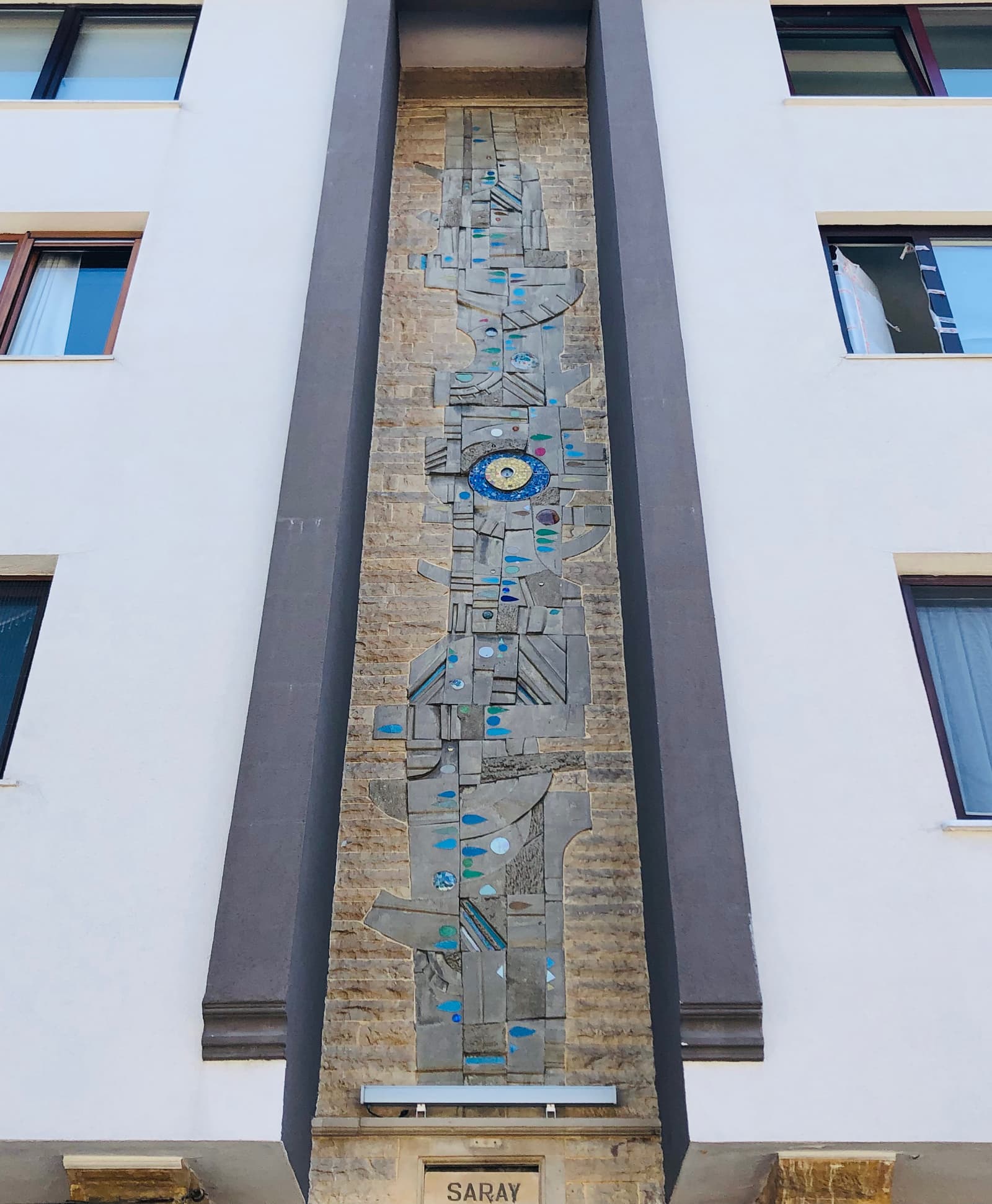 Saray Apartmanı Duvar Panosu