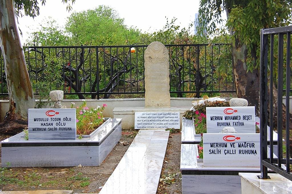 Yenikale Şehitliği