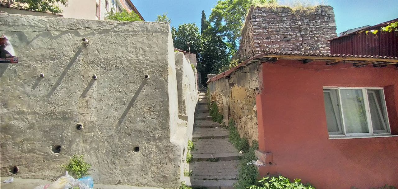 Sinagog Kalıntısı