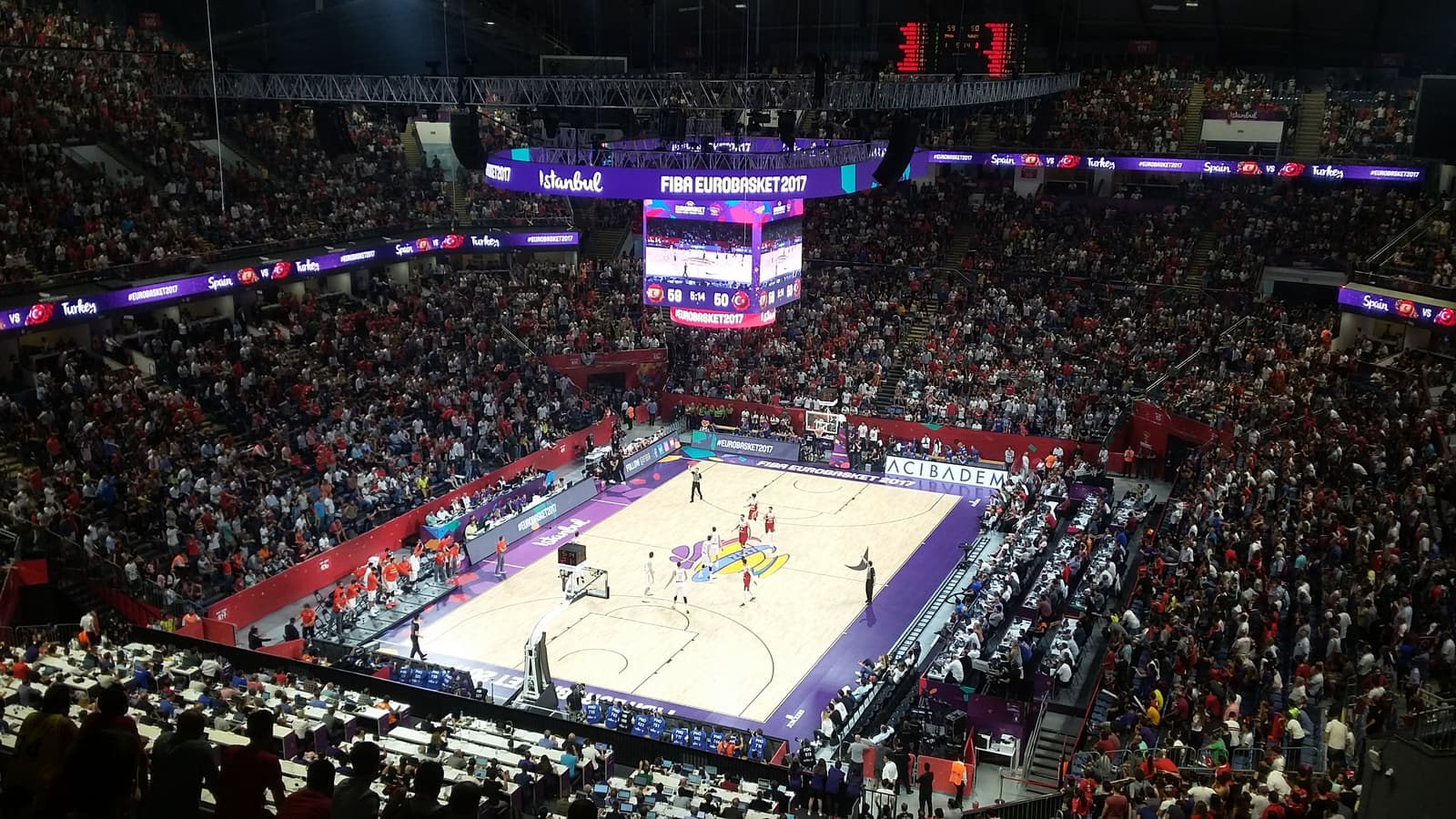 Sinan Erdem Spor Salonu